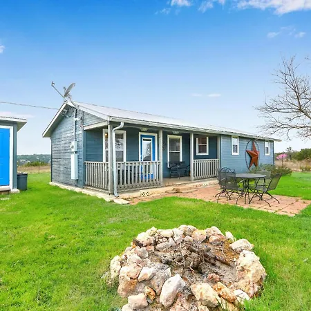 Lighthouse Hill Ranch - Grey House Villa